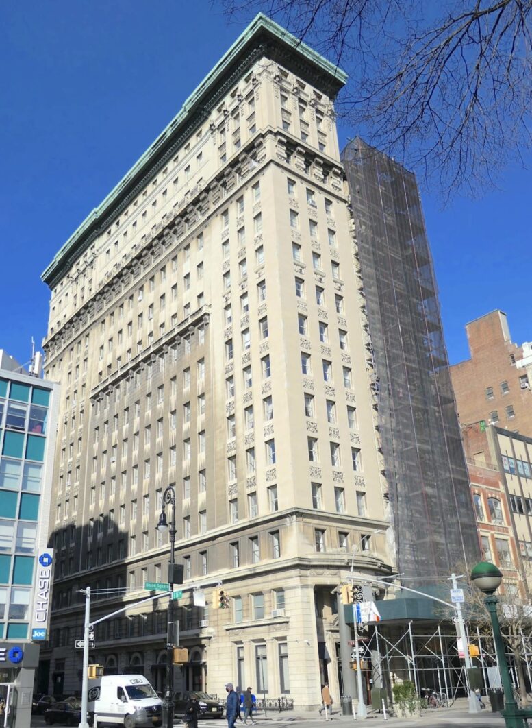 Photograph of 31 Union Square West, via nyc.gov